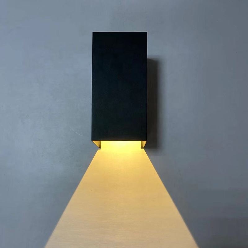New Up And Down Lamp Led Modern Square IP65 Waterproof Outdoor Home Wall Sconce High Quality Cheap Price