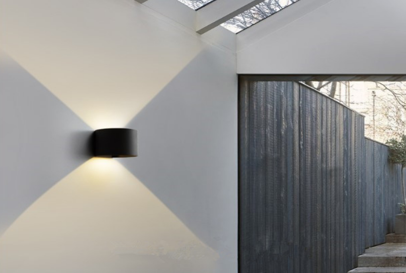 Dimmable Decorative LED Light Modern Semicircular Waterproof Wall Lamp Outdoor Up And Down Wall Lighting Dimmable Light
