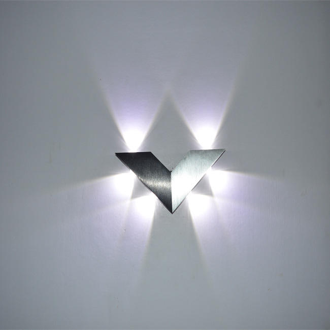 New Modern Triangle Aluminum lamp Indoor Wall Lamp 6 LED V Shape Sconce