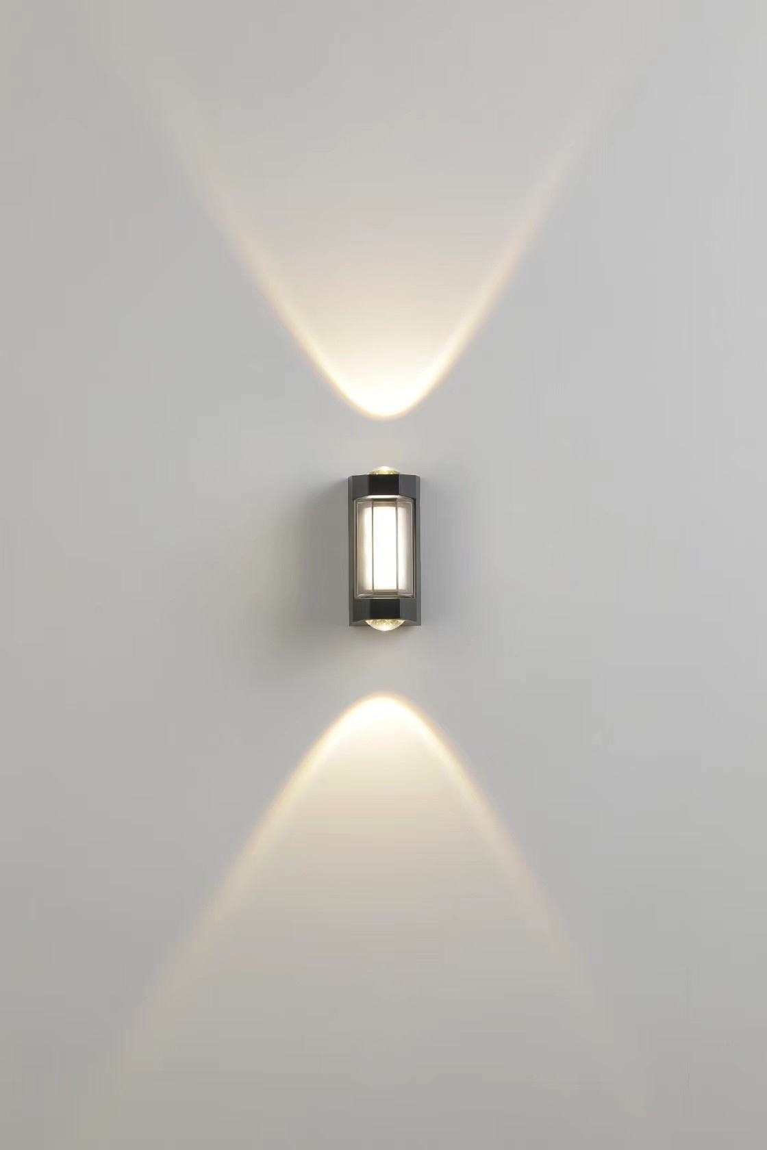 Waterproof LED Wall Lamp Decorative Garden Lights Aluminum Up And Down Outdoor Wall Light LED Wall Lamp Mounted