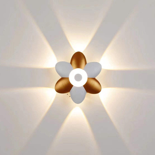 Waterproof Outdoor Wall Lamp Courtyard Lotus Style Outdoor Corridor Balcony Courtyard Stairs Multi-head Spotlight Wall Lamp