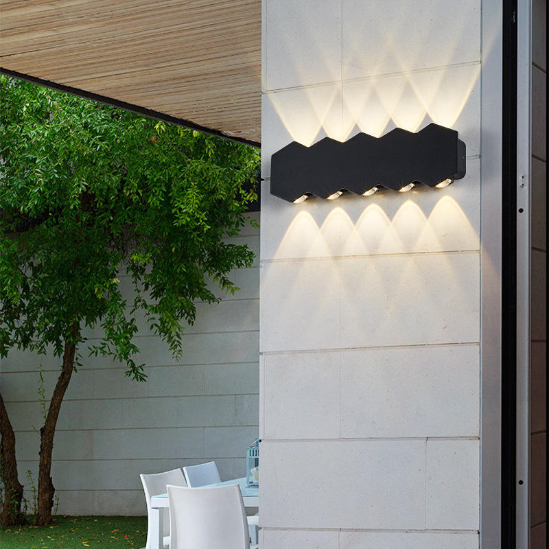 Outdoor IP65 Modern Waterproof Wall Light Garden Balcony Decoration Outdoor Lighting Courtyard Street Luminaires