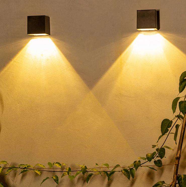 New solar wall light outdoor garden wall lamp household square night light energy saving lamp outdoor waterproof 