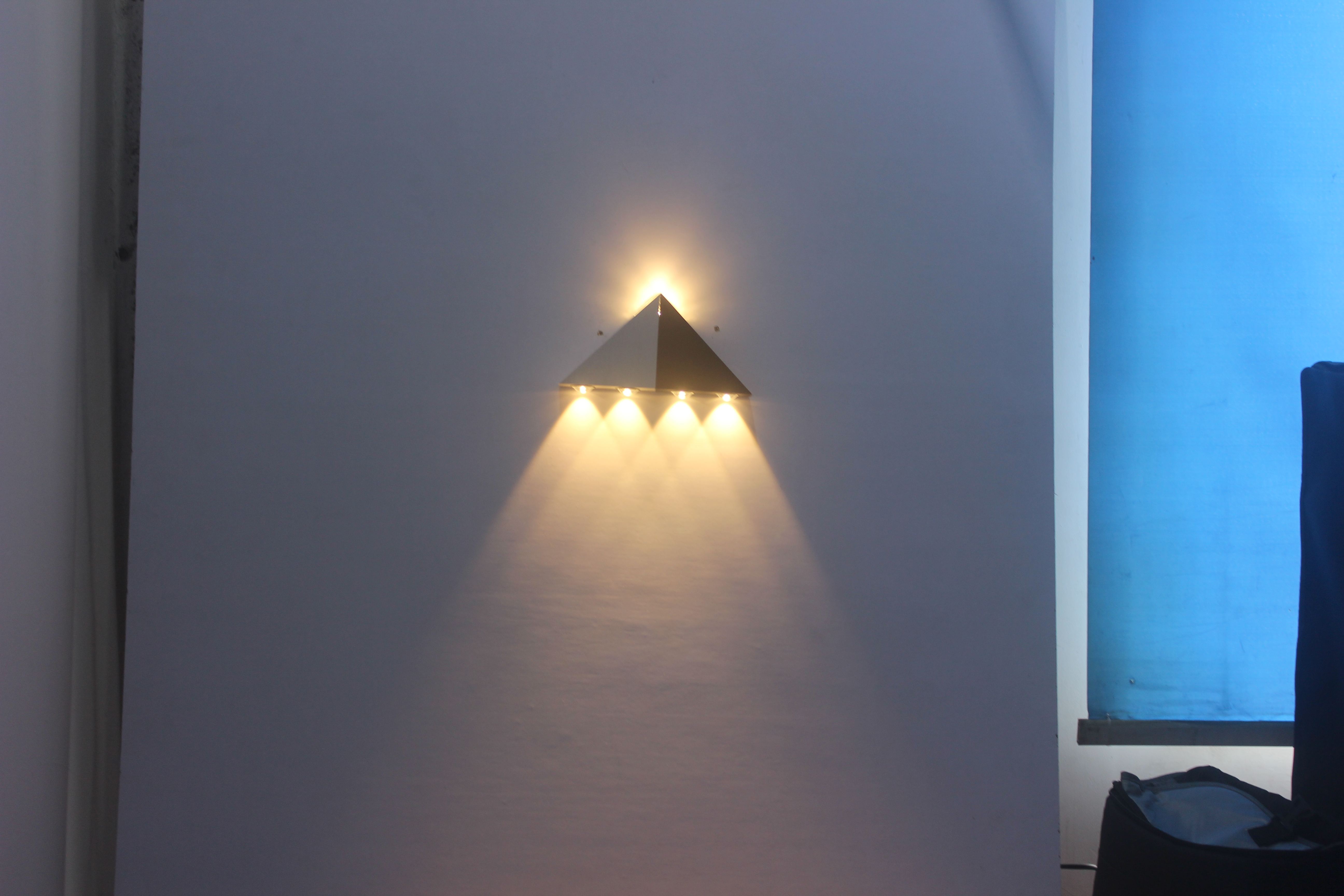 Decorative led light Triangular wall lamp and indoor nightlight with factory price
