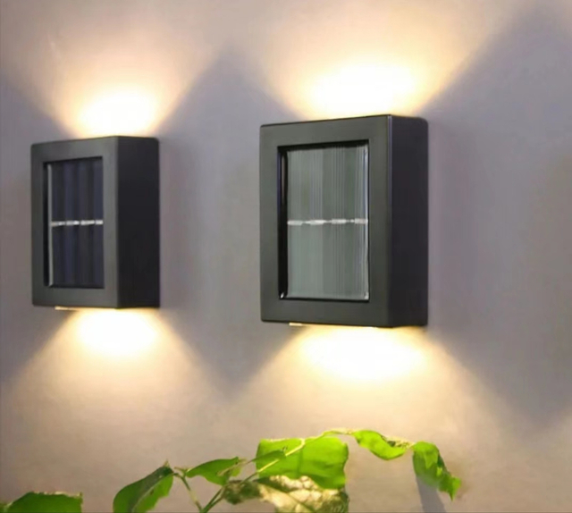 Solar Wall Washer Outdoor Waterproof Up and Down Lighting Lamp Villa Decorative Garden Wall Lamp