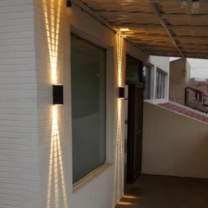 Outdoor decorative wall light waterproof square spotlight corridor aisle outdoor three beam spotlight door garden light