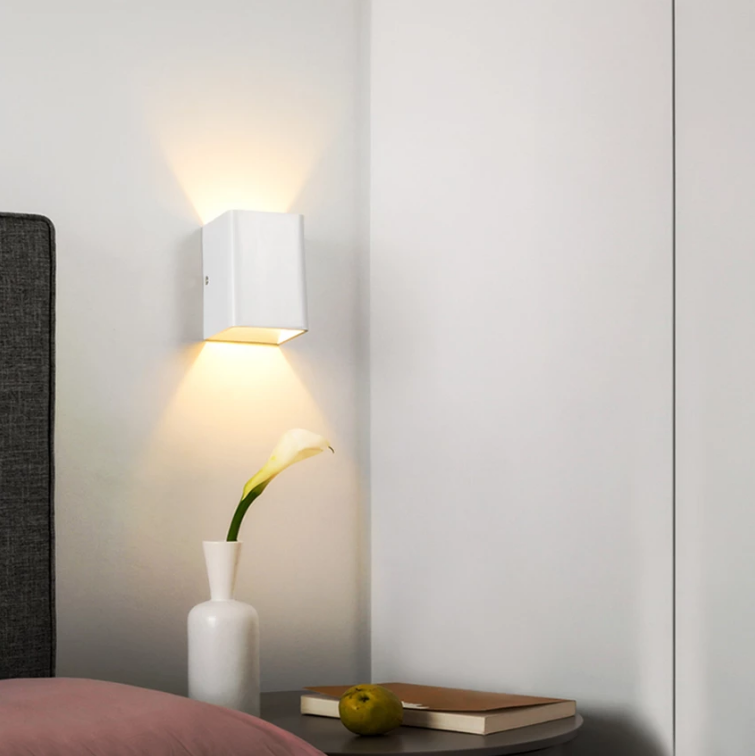 Modern Up Down Wall Lamp 3W LED RGB Bedroom Bedside Decoration Wandlamp AC85-265V Industrial Project Lighting
