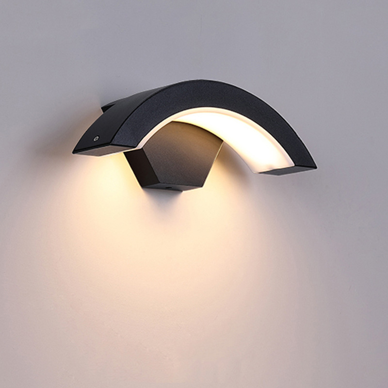 outdoor wall sconce up-down lighting
