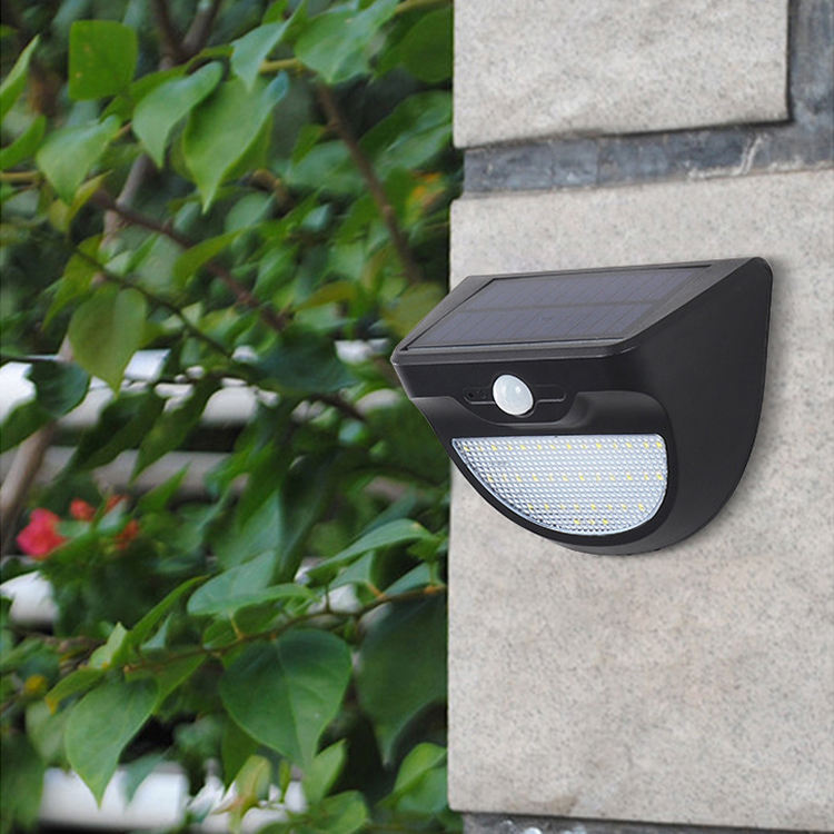 Semicircular solar wall lamp