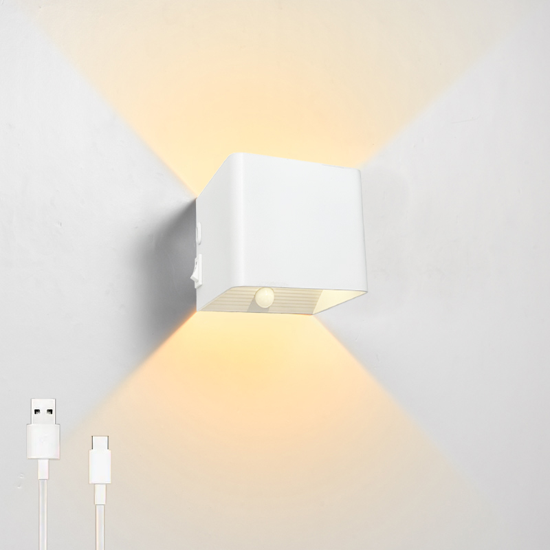 USB wall lamp
