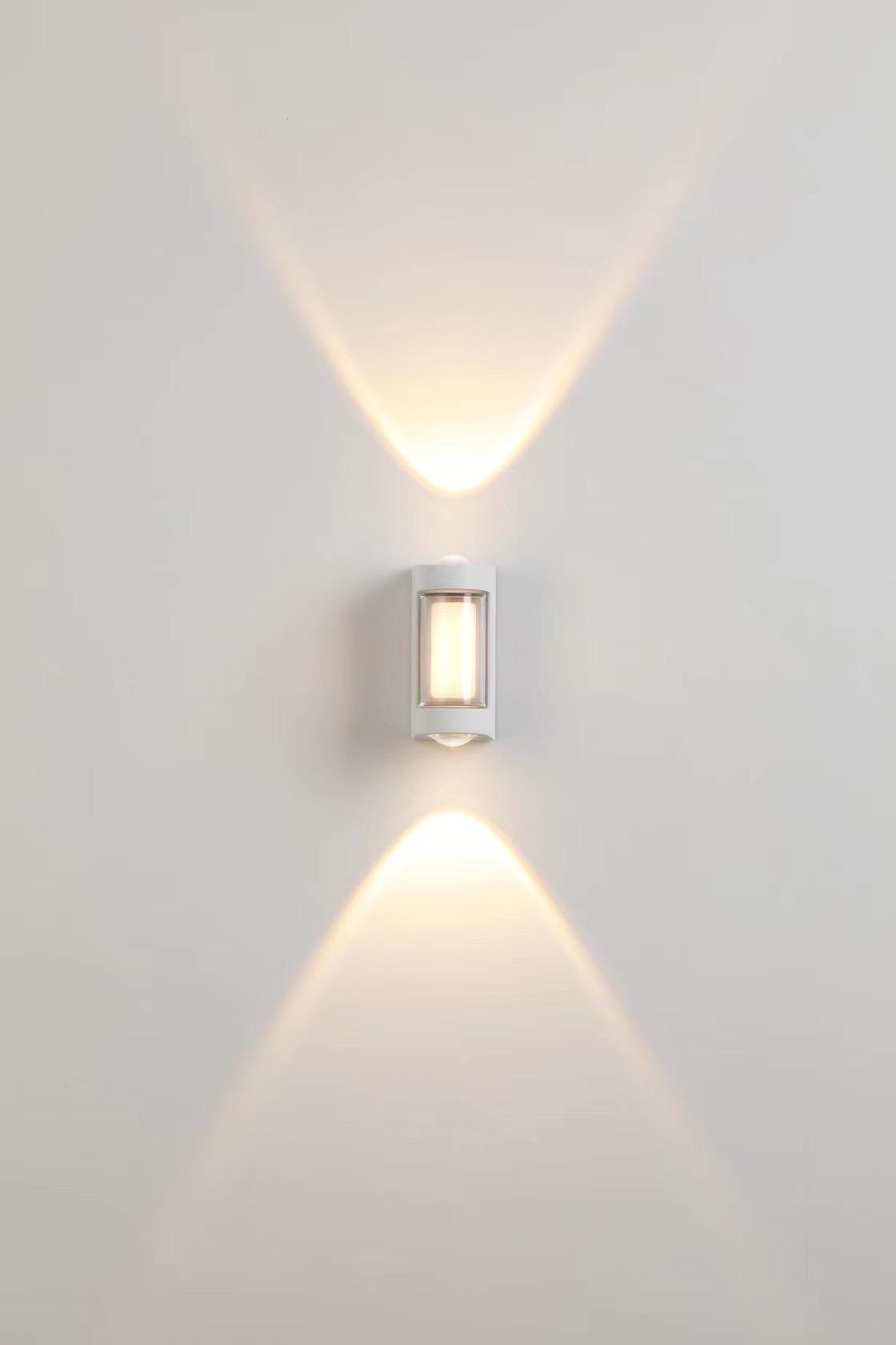 Waterproof LED Wall Lamp Decorative Garden Lights Aluminum Up And Down Outdoor Wall Light LED Wall Lamp Mounted