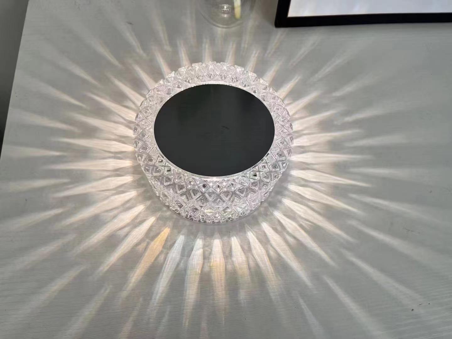Romantic crystal lamp