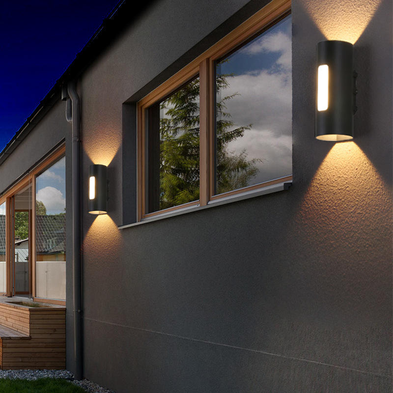 Moderne LED Wandlamp Waterdicht IP65 Up Down 10W Buitenverlichting Home Hotel Winkel Gang Veranda Blaker Wandlampen AC 220V 110VModerne LED Wandlamp Waterdicht IP65 Up Down 10W Buitenverlichting Home Hotel Winkel Gang Veranda Blaker Wandlampen AC 220V 110V