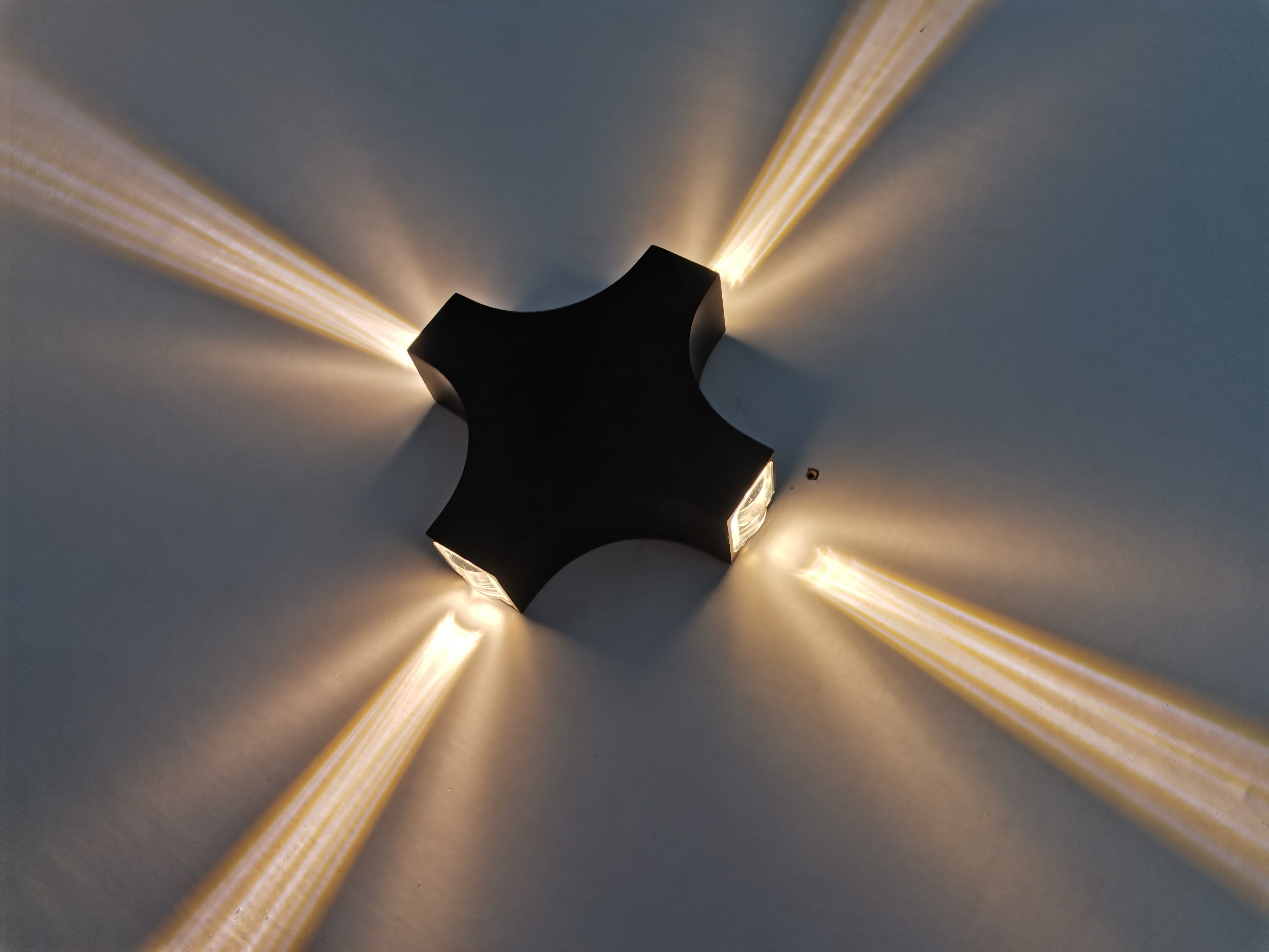 New LED Outdoor Wall Lamp 12W Cross Star 4 Side Lighting Waterproof IP65 For Garden Decoration