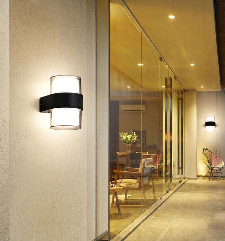 Tuya Smart App Control Waterproof IP 65 LED Wandlamp colorful waterproof outdoor wall lamp modern light outdoor goods