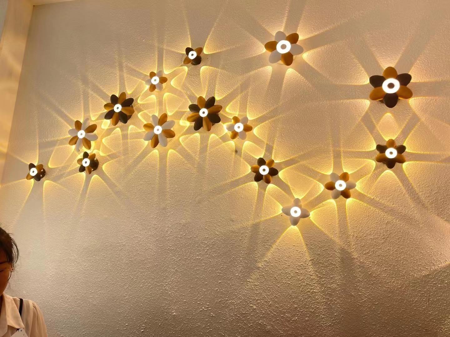 Modern Black Waterproof Wall Mount Light Aluminum Wall Sconce 2 Light Outdoor Wall Light Decoration for Garden Up And Down