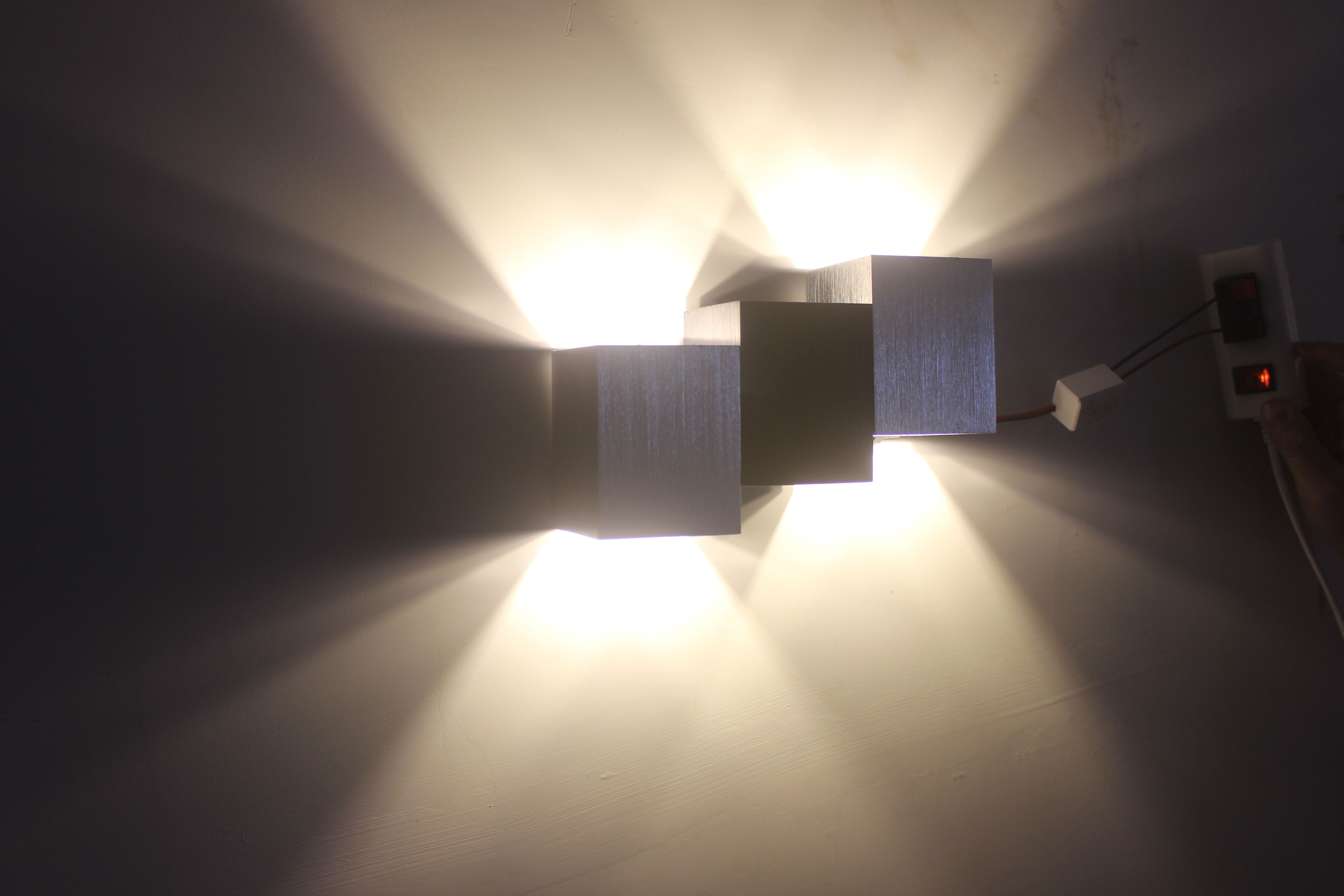 Modern LED Light Stepped Wall Lamp And Indoor Decorative Light