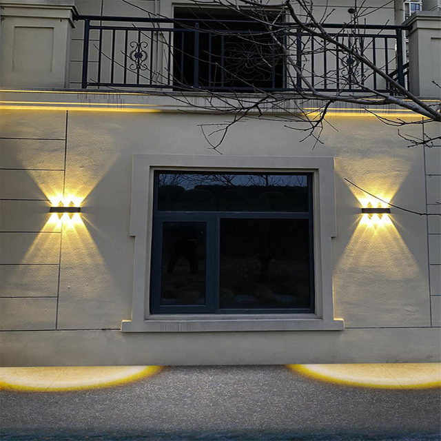 New outdoor waterproof solar light home garden villa exterior wall spotlight super bright wall light decorative light wall washe