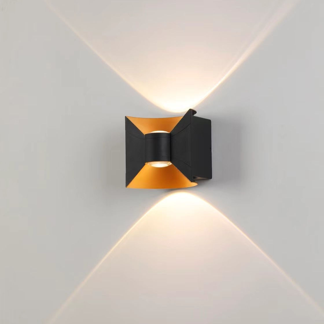 IP65 Waterproof Up And Down Outdoor Indoor Wall Lamp New Hot Sale 6W Wall Light High Quality
