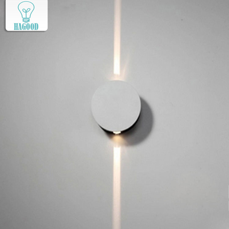 Round LED wall lamp