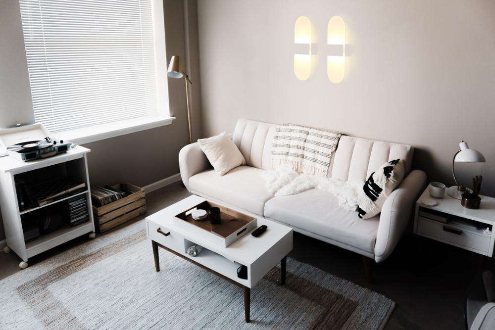 white bedside table lamps