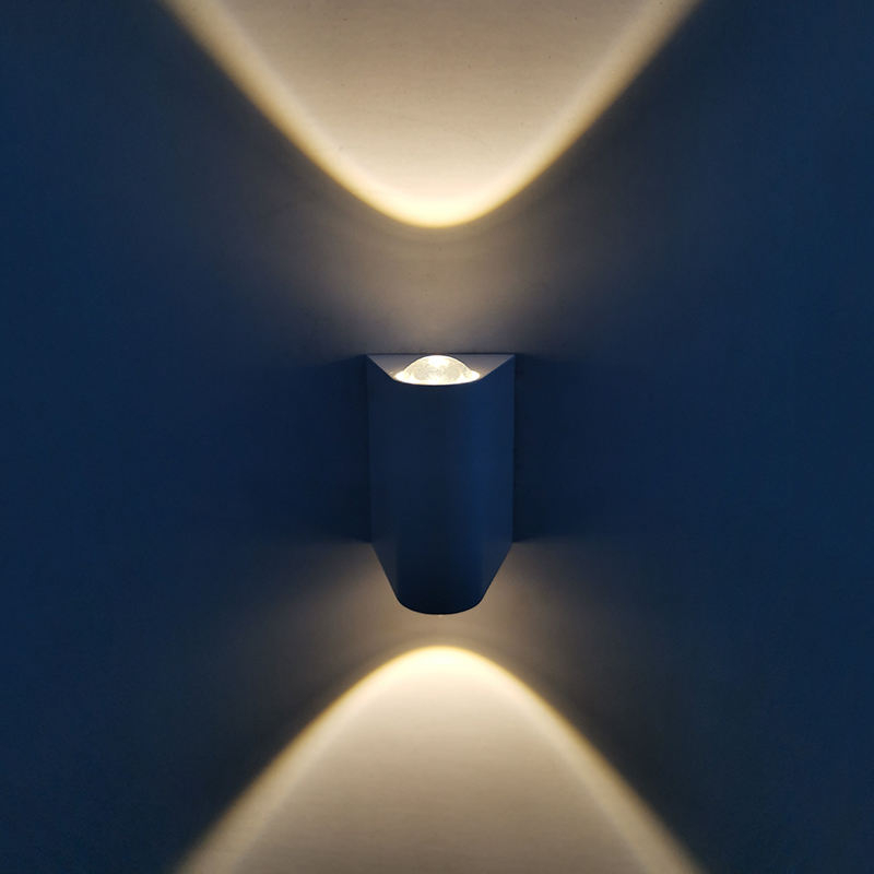 Factory Direct Selling High-quality Outdoor Waterproof LED Wall Lamp Villa Hotel Corridor Stair Lamp