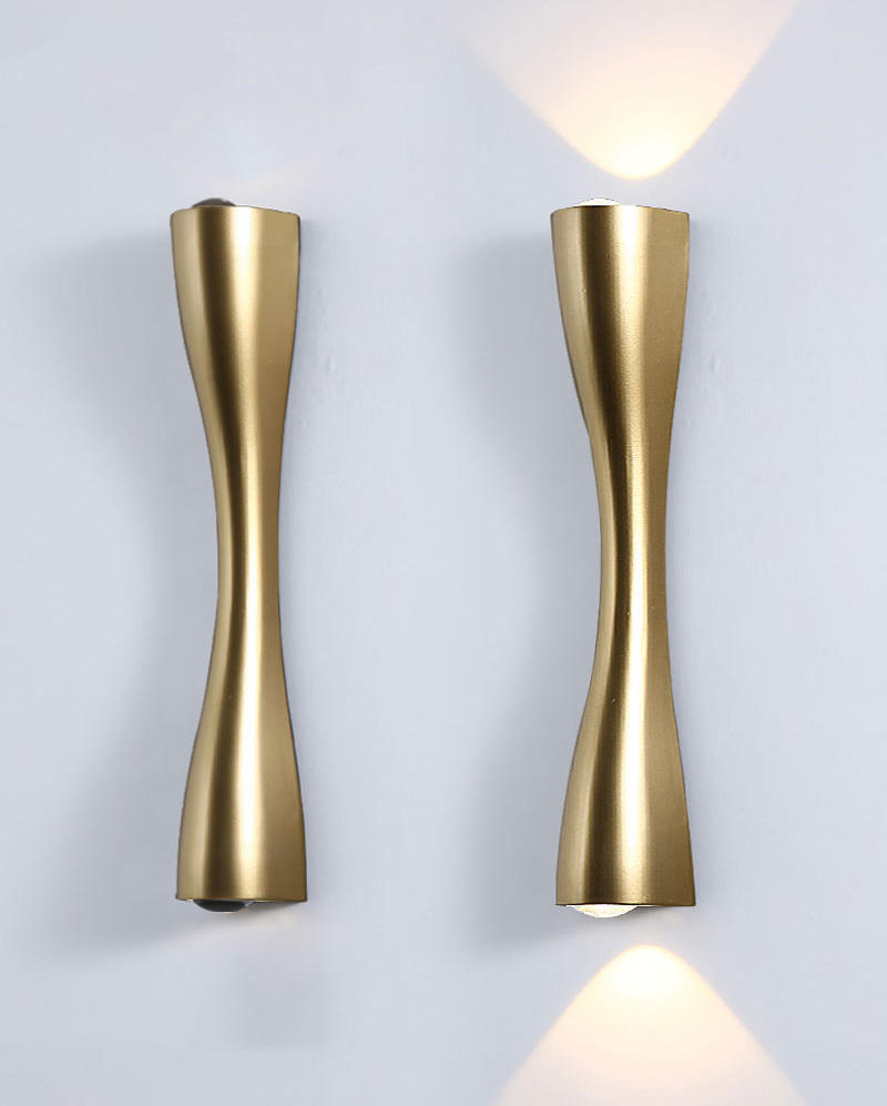 outdoor modern sconce