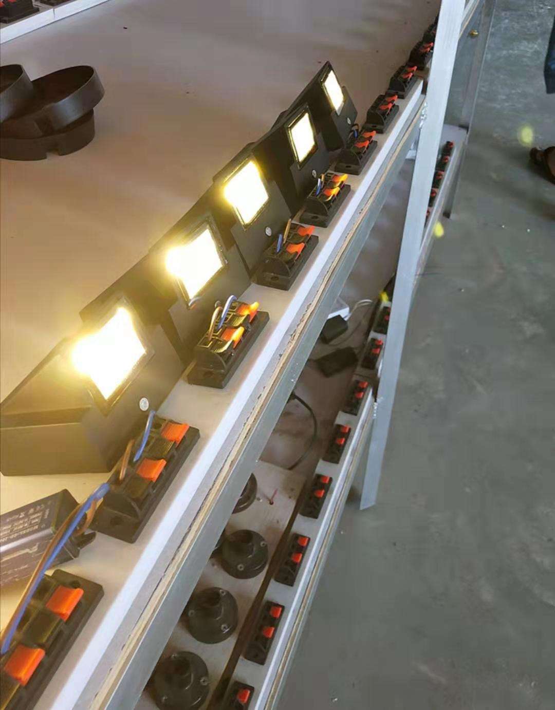 Outdoor Lighting Waterproof Wall Lamp Modern Aluminum Up And Down Led Wall Light Exterior Yard Porch Light