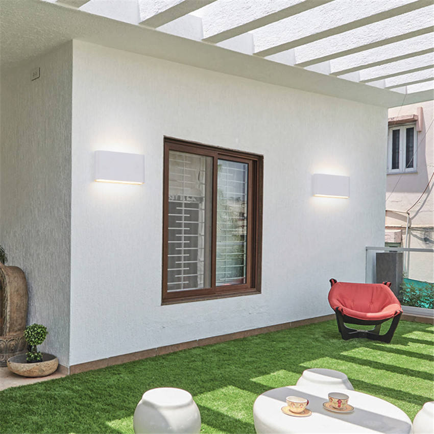 garden wall lamp
