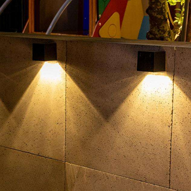 New solar wall light outdoor garden wall lamp household square night light energy saving lamp outdoor waterproof 