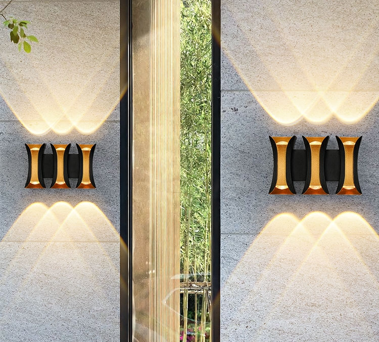 New Waterproof LED Black Long Strip Wall Lamp for RGB Outdoor Balcony Aluminum Porch Garden Sconce Villa Wall Light Luminaire